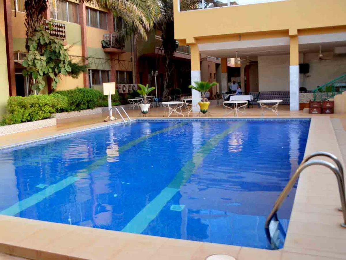 Hotel Palm Beach Ouagadougou Exteriör bild